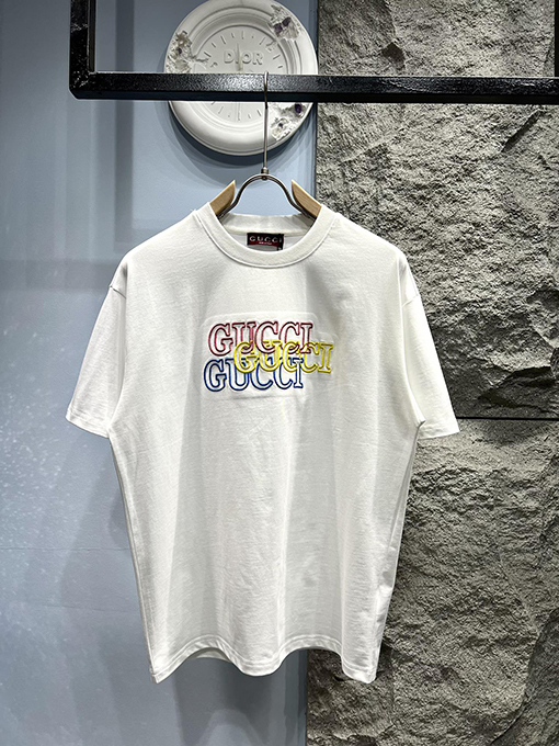 GUCCIのカートゥーンTでつくる自由なスタイル