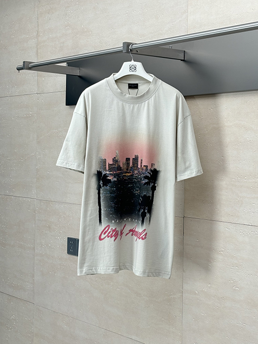 一枚のTシャツが語る物語 ─ 職人技が生み出すガーメントダイの魅力