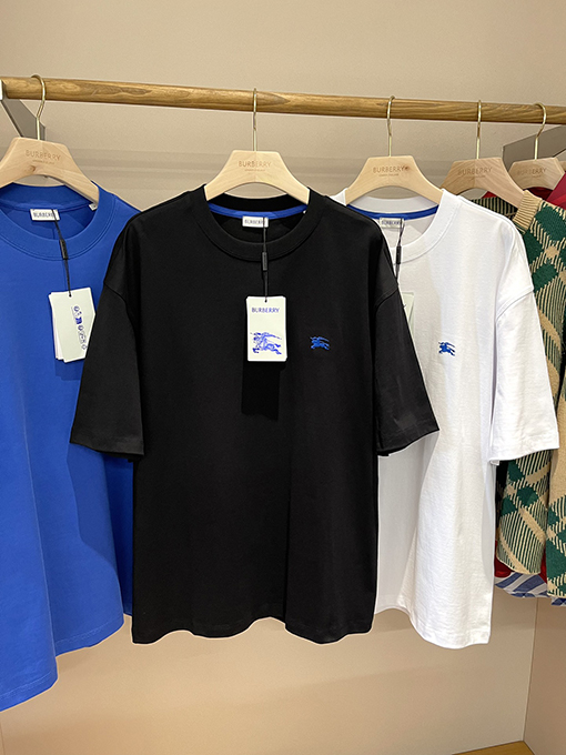 バーバリー  新しいメンズ軍馬クルーネック半袖Tシャツ