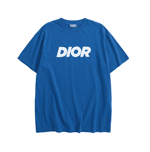ディオール  フロントには白いロゴ入り半袖Tシャツ