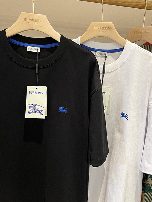 バーバリー  新しいメンズ軍馬クルーネック半袖Tシャツ