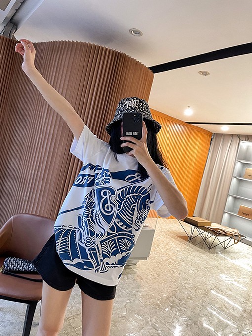 バーバリーコピー  乗馬騎士プリントコットンクルーネック半袖Tシャツ