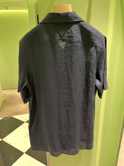プラダ  新しいリネン半袖シャツ