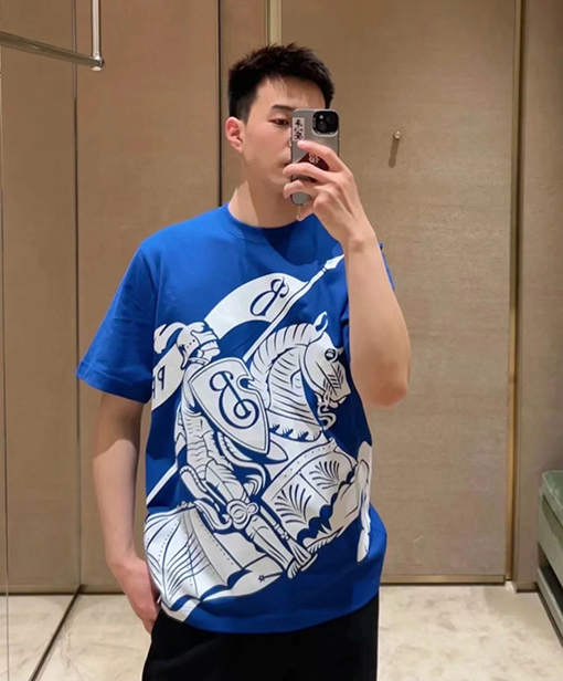 バーバリー  乗馬軍馬騎士プリントデザイン半袖Tシャツ