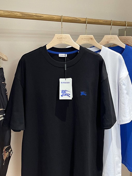 バーバリー  新しいメンズ軍馬クルーネック半袖Tシャツ
