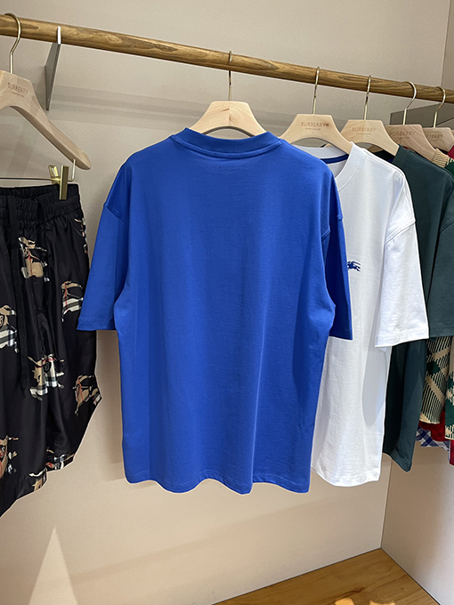 バーバリー  新しいメンズ軍馬クルーネック半袖Tシャツ