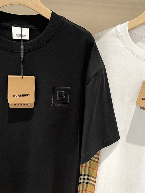 バーバリー  新しいヴィンテージチェック柄のパッチワーク半袖Tシャツ