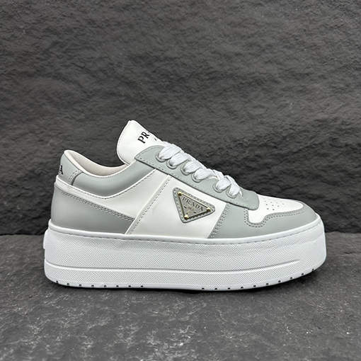プラダスーパーコピー    Pradaロゴスニーカー