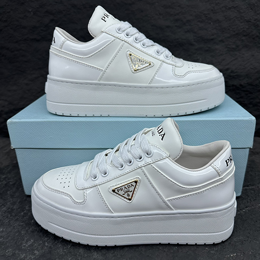 プラダスーパーコピー    Pradaロゴスニーカー
