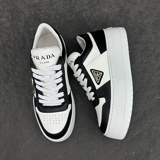 プラダスーパーコピー    Pradaロゴスニーカー