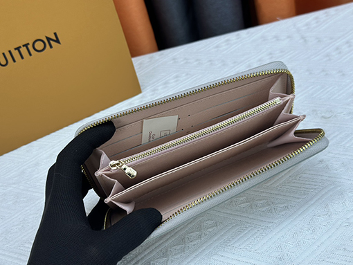 ルイヴィトン  モノグラムコーティングキャンバスジッパー財布 M80361 M60017