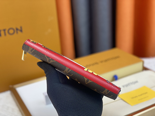 ルイヴィトン  カラフルなプリント記録マスコット財布  M81630