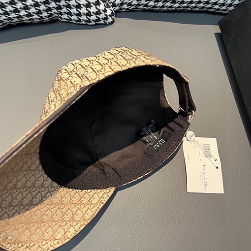 ディオールスーパーコピー  ファッションホット老眼鏡レトロサンハット