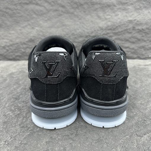 ルイヴィトン    ダミエ3 Dデニム LV アルファベットスニーカー