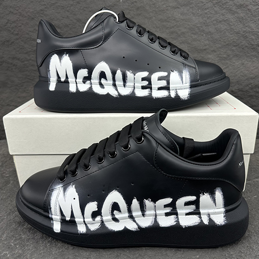 アレキサンダーマックイーンスーパーコピー  ファッショングラフィティMCQUEENマックイーンホワイトシューズ