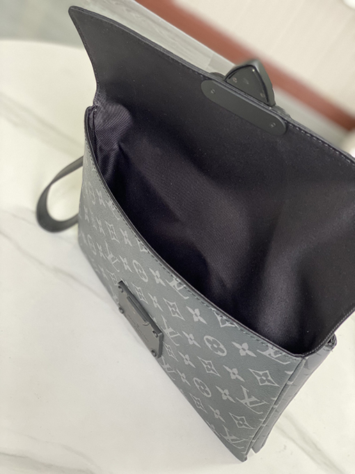 ルイヴィトン   モノグラム・エクリプスコーティングキャンバス LV クラッチバッグ