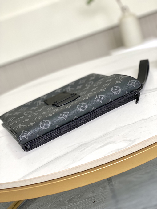 ルイヴィトン   モノグラム・エクリプスコーティングキャンバス LV クラッチバッグ