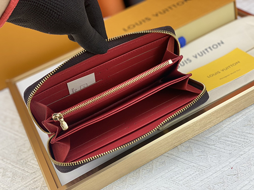 ルイヴィトン  カラフルなプリント記録マスコット M81630