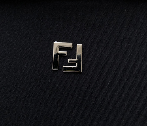 フェンディ 新しいメタリックダブル F 半袖Tシャツ