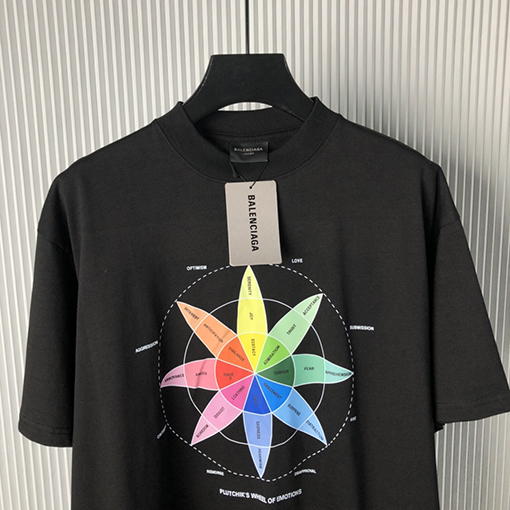 バレンシアガスーパーコピー 新しいコンパスカラーカードプリント半袖Tシャツ