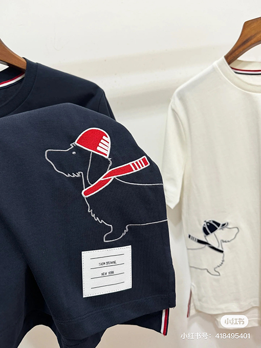 トムブラウンコピー  子犬の刺繍ファッション半袖Tシャツ