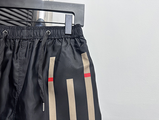 バーバリー24チェックショートパンツ