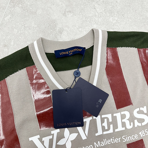 ルイヴィトンスーパーコピーフットボール袖ライン半袖tシャツ