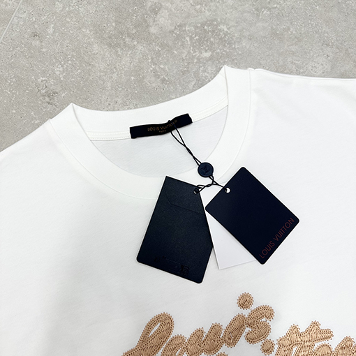 ルイヴィトンスーパーコピー刺繍 ロゴ 半袖Tシャツ