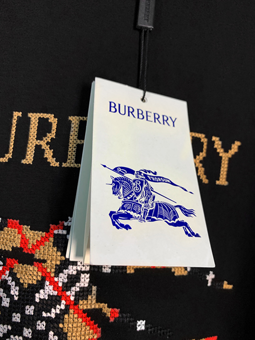 バーバリー刺繍ラウンドネック半袖Tシャツ