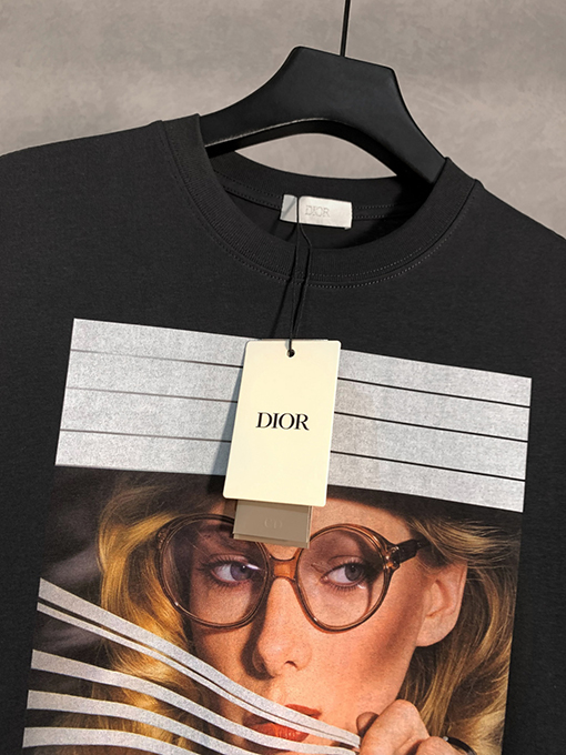 ディオール雑誌表紙丸首半袖Tシャツ
