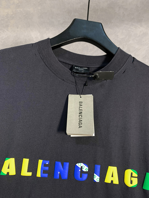バレンシアガ発泡クルーネック半袖Tシャツ