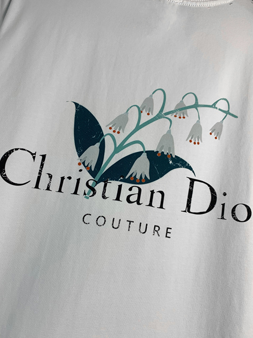 ディオールスーパーコピー新しいスズランのアルファベットのラウンドネック半袖Tシャツ