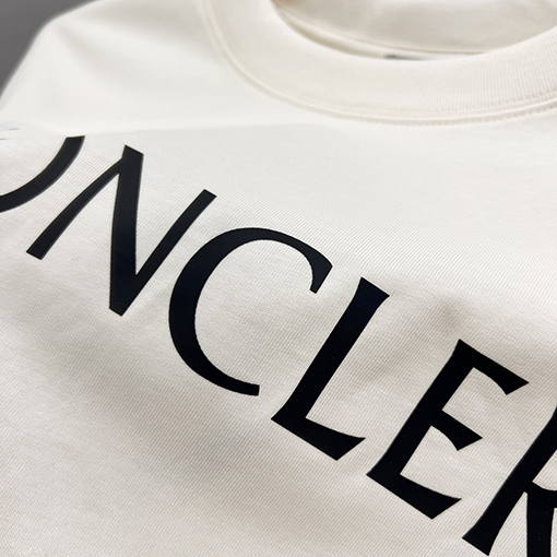 モンクレールコピークルーネック半袖Tシャツ