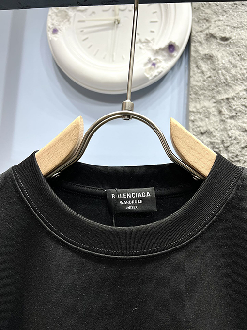 バレンシアガ新しいプレス文字半袖Tシャツ