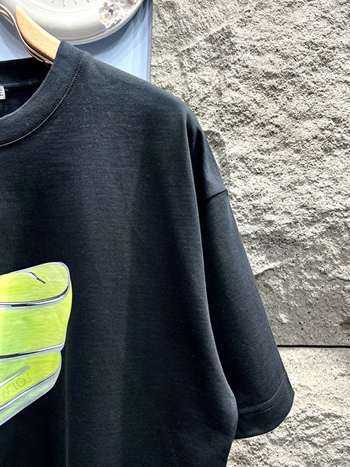 ロエベ限定半袖Tシャツ