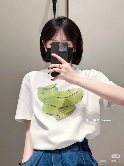 ロエベ限定半袖Tシャツ