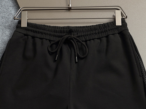 フェンディ25 ssカウンターと同じ毛糸ショートパンツ