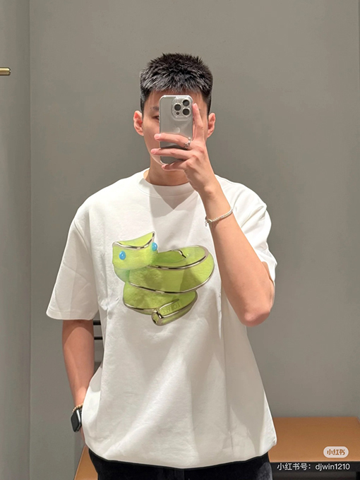 ロエベ限定半袖Tシャツ