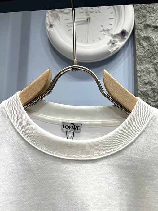 ロエベ限定半袖Tシャツ