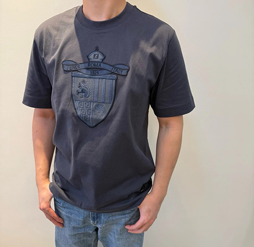 フェンディ刺繍半袖Tシャツ
