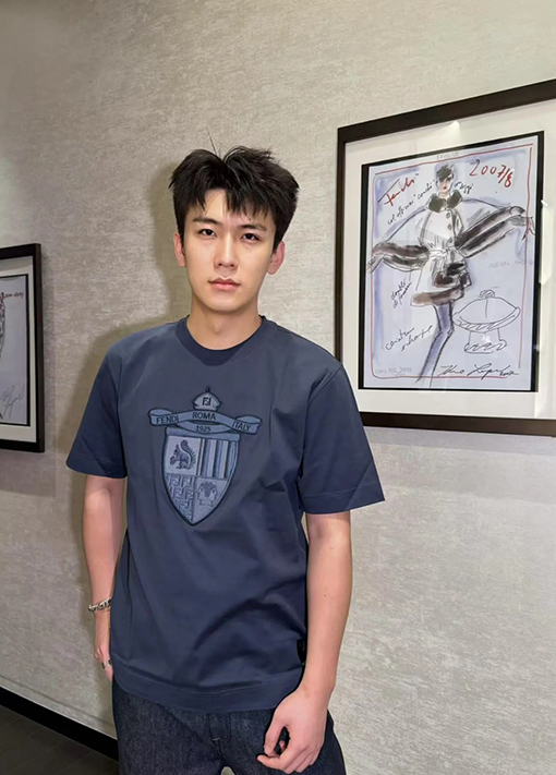 フェンディ刺繍半袖Tシャツ