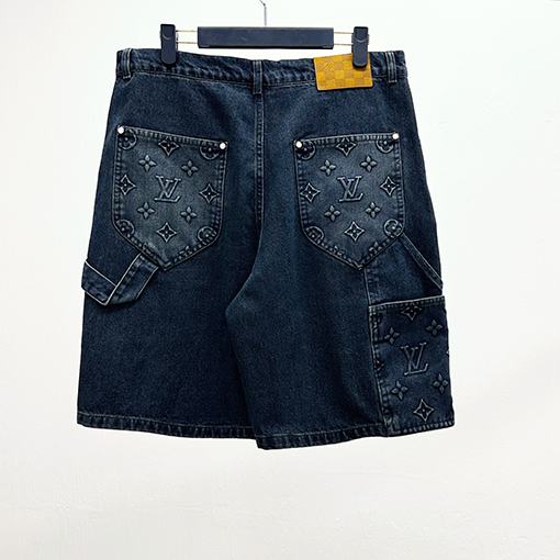 ルイヴィトンエンボスロゴワークパンツ