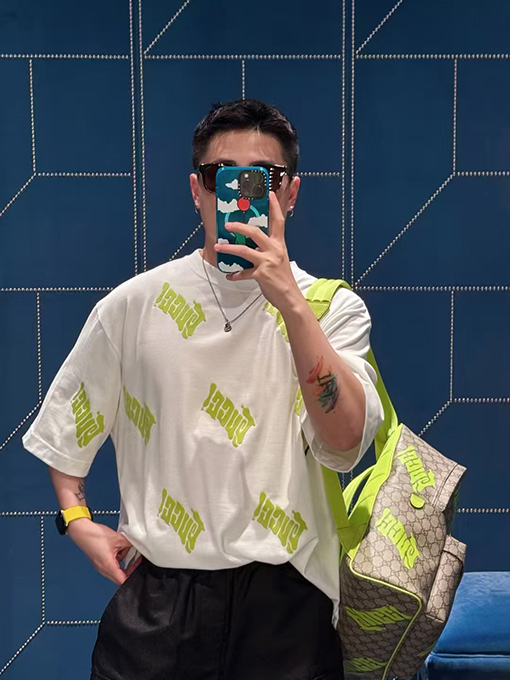 グッチフルプリント半袖Tシャツ
