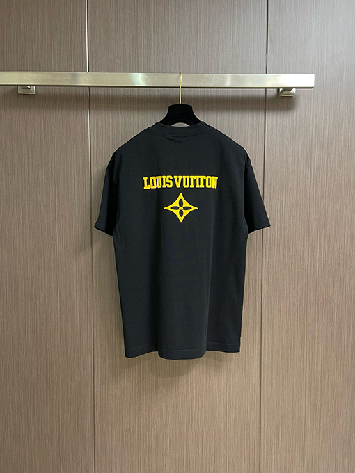 ルイヴィトン限定新作ロゴプリント半袖Tシャツ