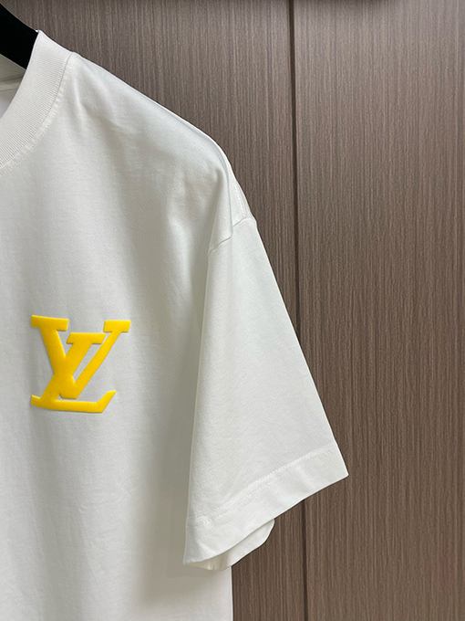 ルイヴィトン限定新作ロゴプリント半袖Tシャツ