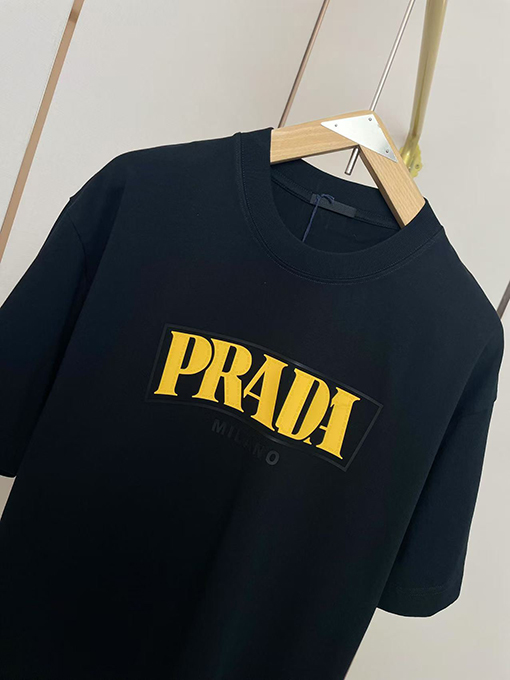 プラダ新しい立体シリコンTシャツ