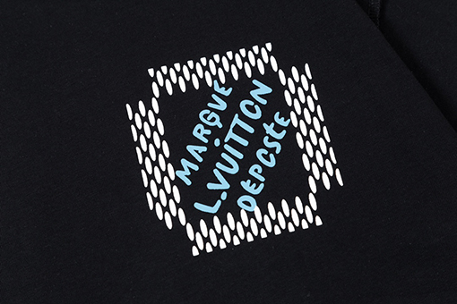 ルイヴィトンスーパーコピーアルファベットのモノグラムプリントTシャツ