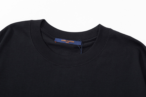 ルイヴィトン点線の文字プリントTシャツ