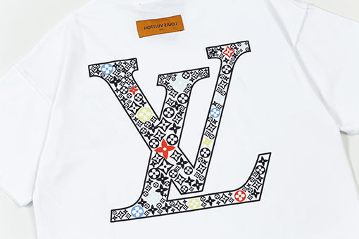 ルイヴィトンスーパーコピーアルファベットのモノグラムプリントTシャツ