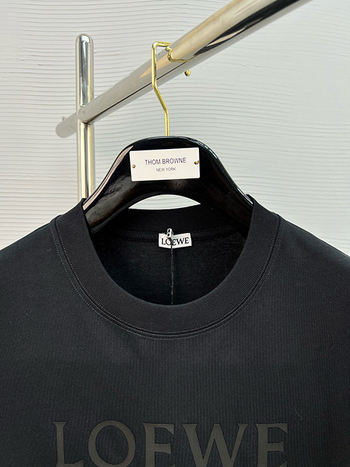 ロエベクラシックTシャツ